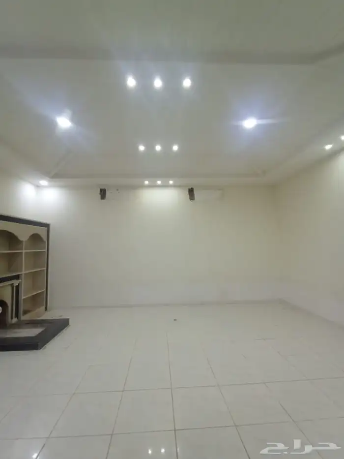 دور أرضي للايجار في حي المونسية 6