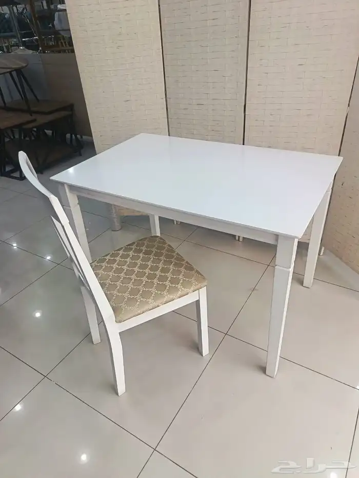 طاولة طعام خشب ماليزي ابيض مع 4 كرسي 0