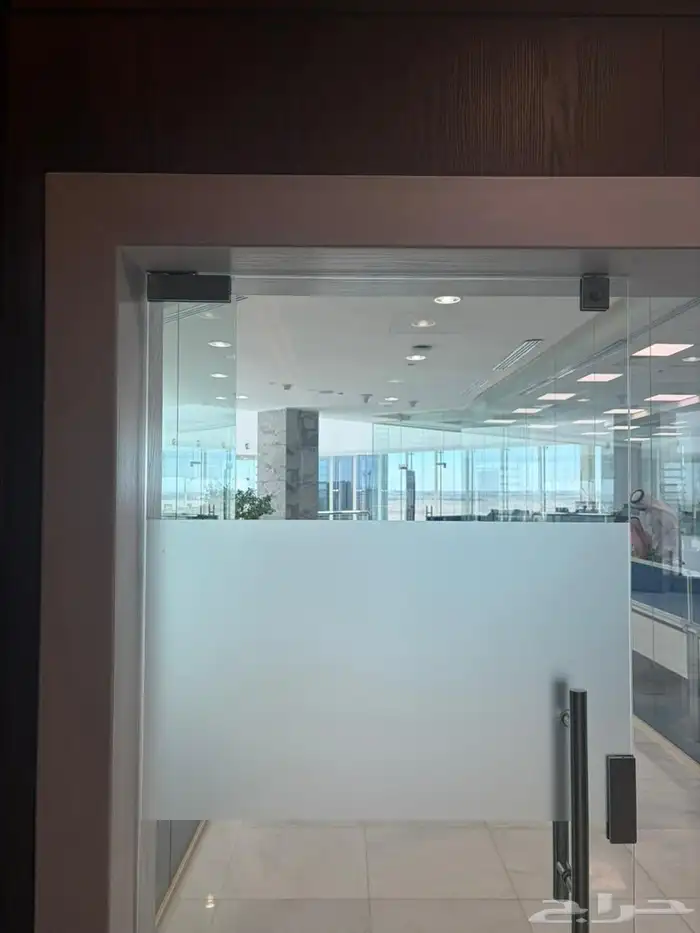 عزل زجاج المباني والمكاتب والواجهات 1