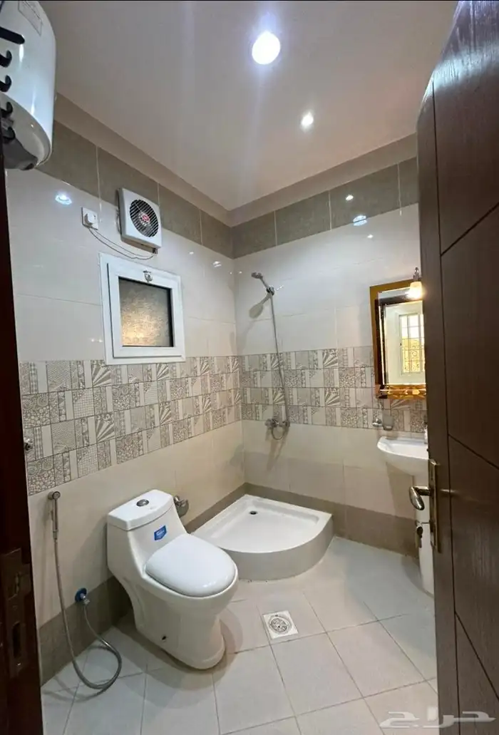 شقة فاخرة من 4 غرف ومدخلين واجهة شمالية 7