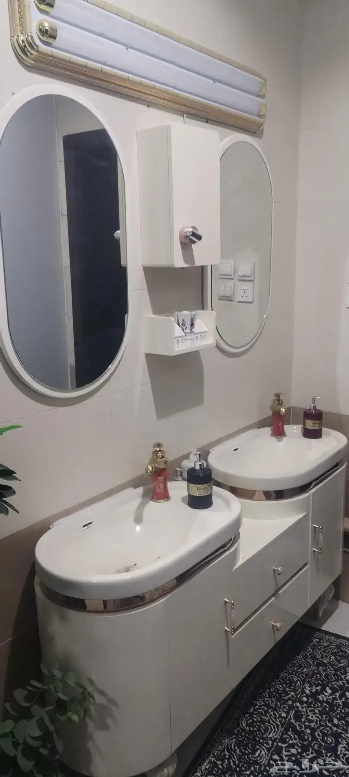 مغسلة للبيع نظيف جدا  استخدام قليل 0