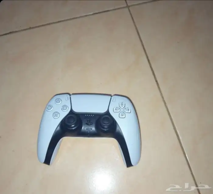 سوني 5 مستعمل للبيع 7