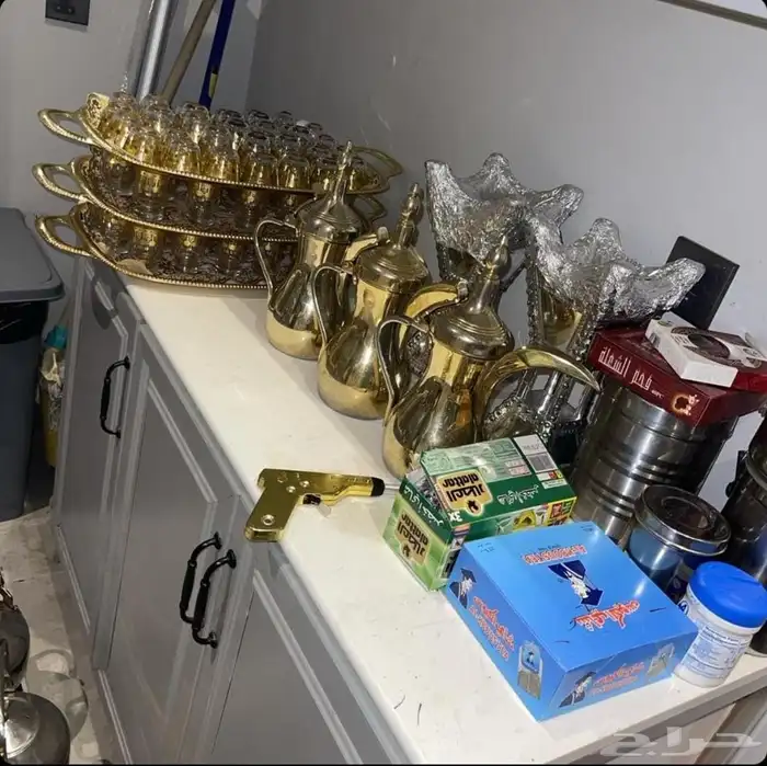 صبابين قهوجيين من انواع الضيافه رجال ونساء بعايبي الموقع الد 4