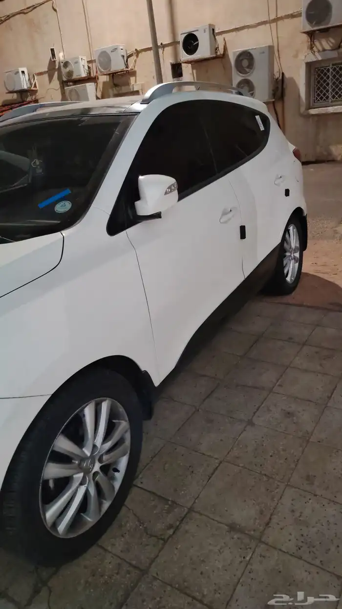 هيونداي توسان 2013 بدي وكاله مكينه وجير شرط داخليه نضيفه جد 6