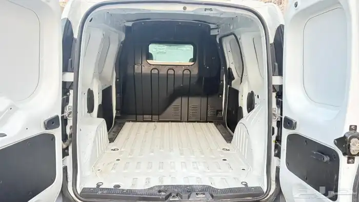 رينو دوكر فان 2020 نظيف 15