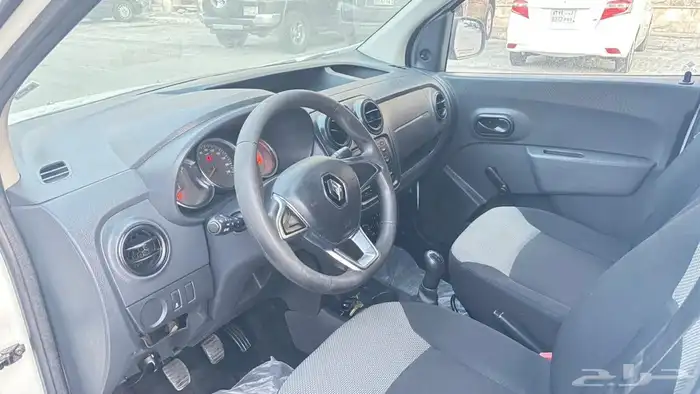 رينو دوكر فان 2020 نظيف 13