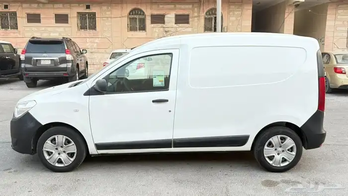 رينو دوكر فان 2020 نظيف 10