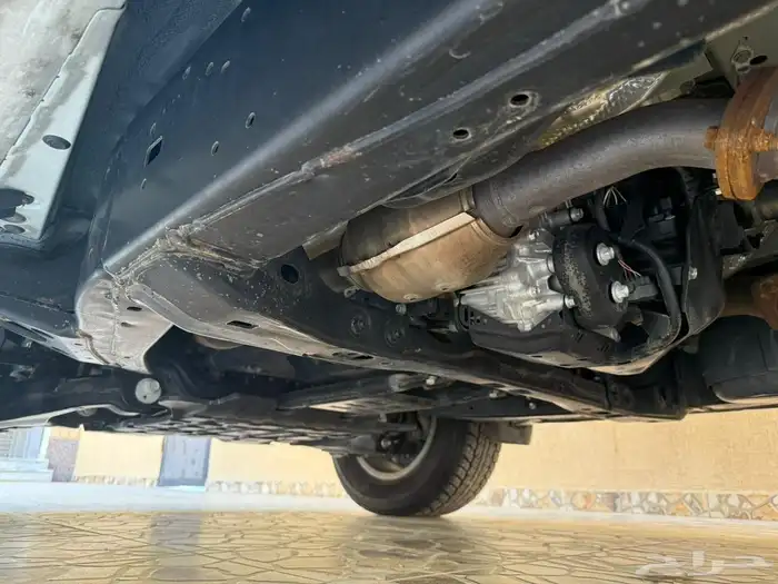 جيب لاندكروزر GXR موديل 2018 سعودى شبه الجديد - ممشى قليل 33