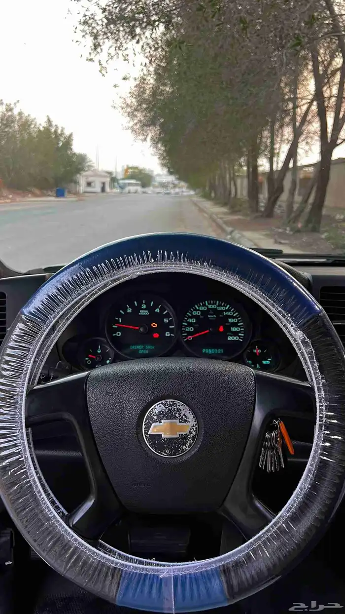 سلغرادو 2011 سته سلندر 8