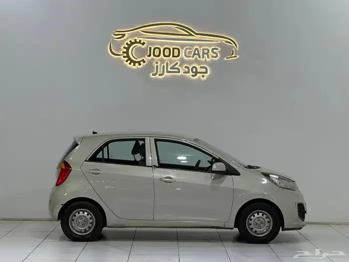 كيا بيكانتو موديل 2015 بحاله ممتازه 1