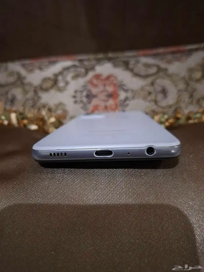 للبيع سامسونج A52s 5G ابيض اخو الجديد 4