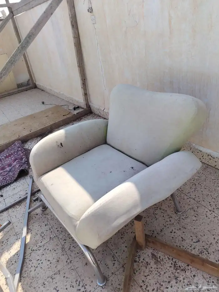 دولاب كبير مع سوفا بدون مقابل لاي محتاج 2