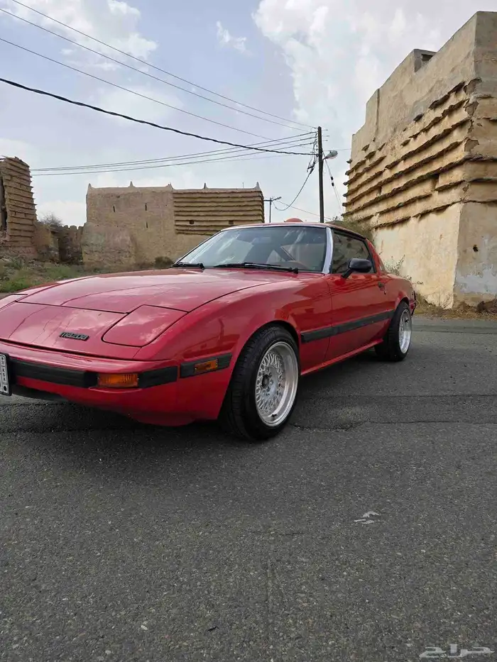 مازدار RX7 موديل 82 ماشيه 100 الف مخزنه 1