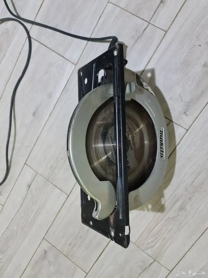 للبيع منشار خشب 1