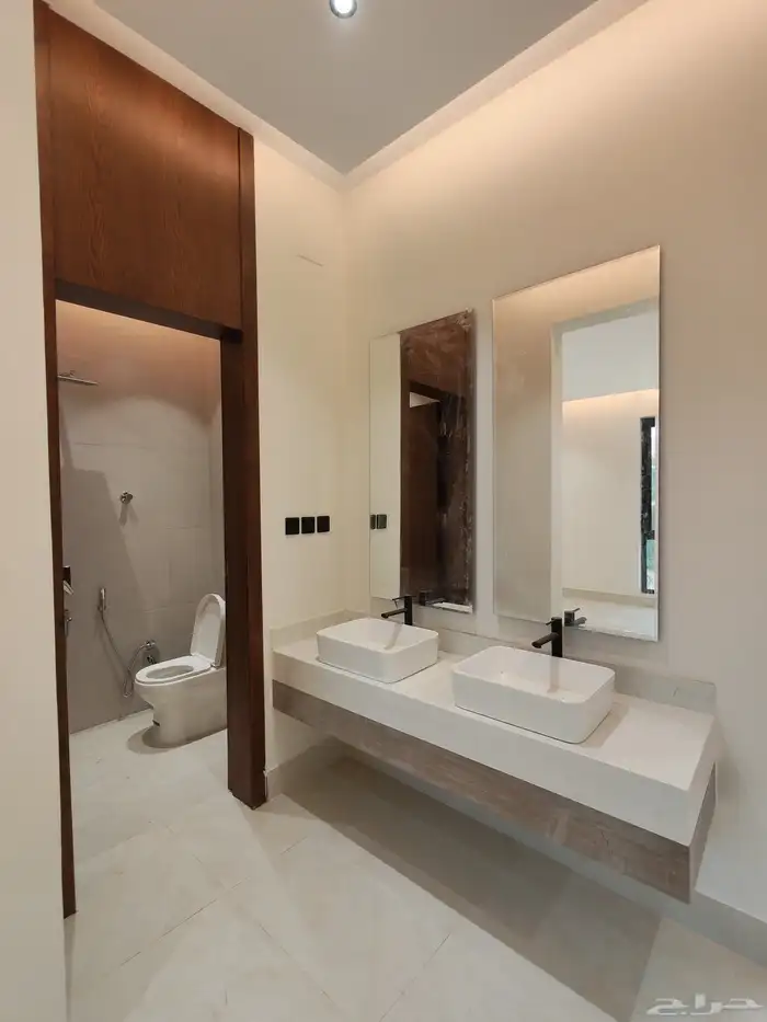 للبيع شقق تمليك علوي مع ملحق حي حسام ب 590 الف vip 8