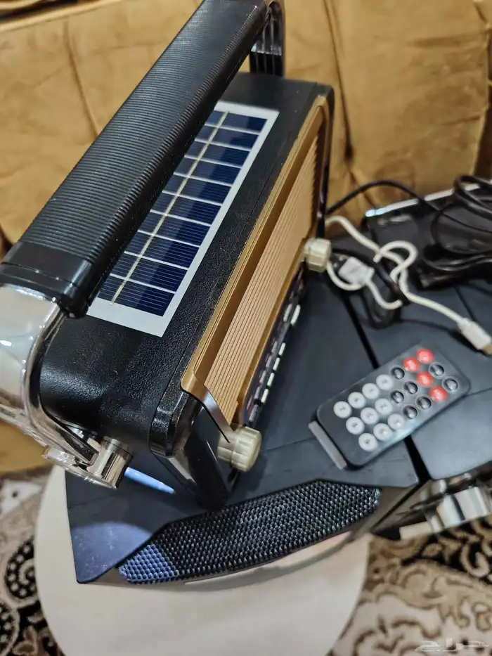 مسجل سوني شغال على الشرط الراديو والشريط والاثنين راديو 0