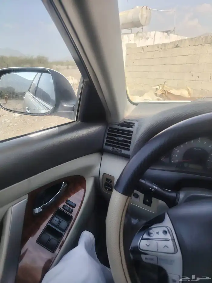 كامري GLX فل كامل 2010 ابيض لولوي 3