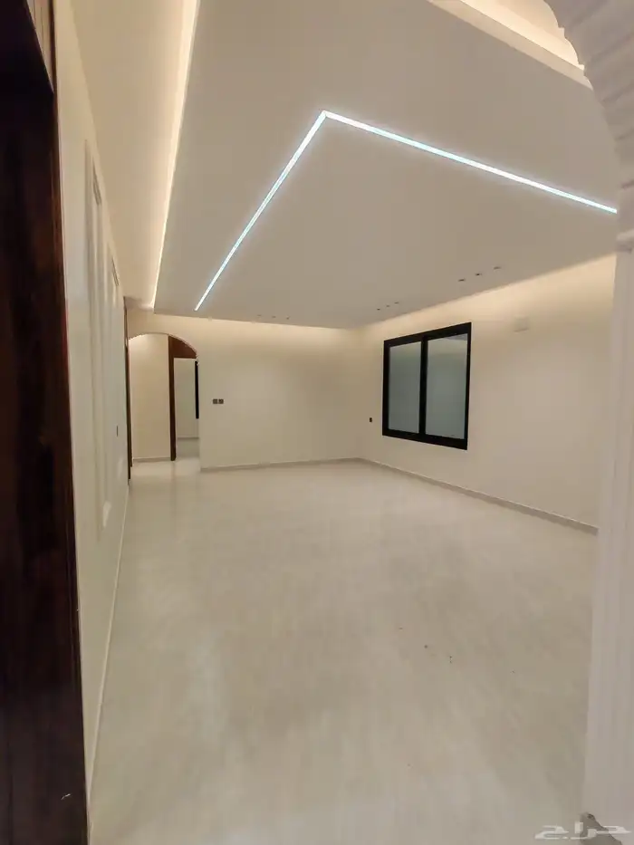 للبيع بأبها حي الزهور شقه تمليك علوي 6 غرف تشطيب مودرن 19