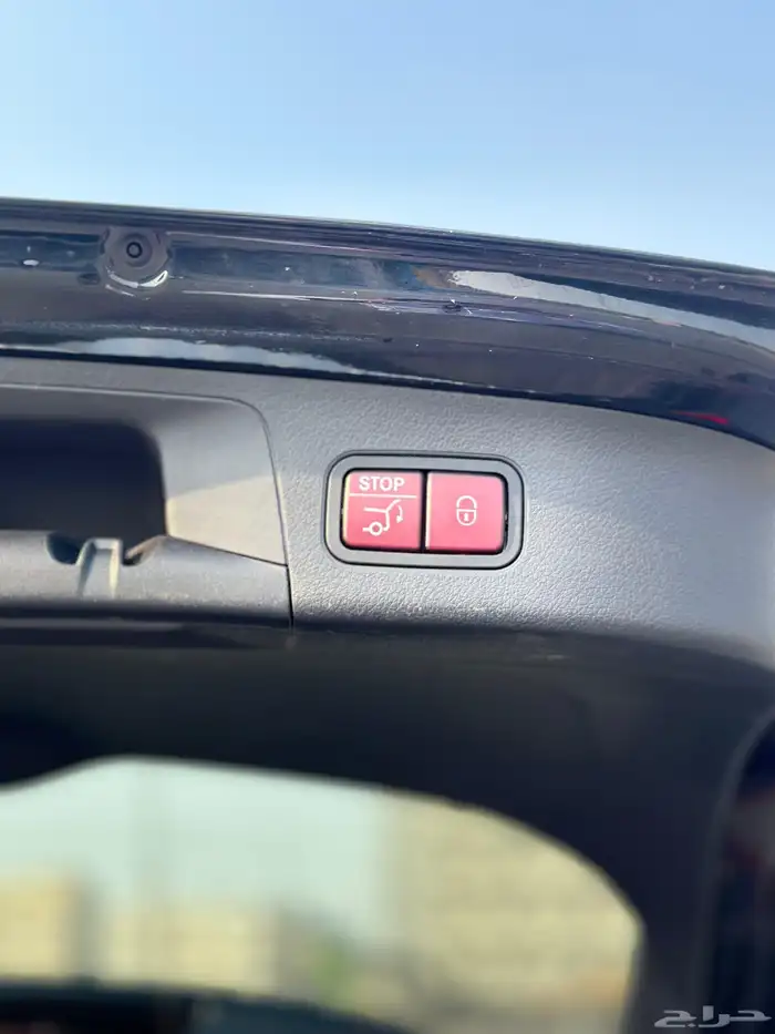 مرسيدس GLA 250 موديل 2022 وارد كندا 24