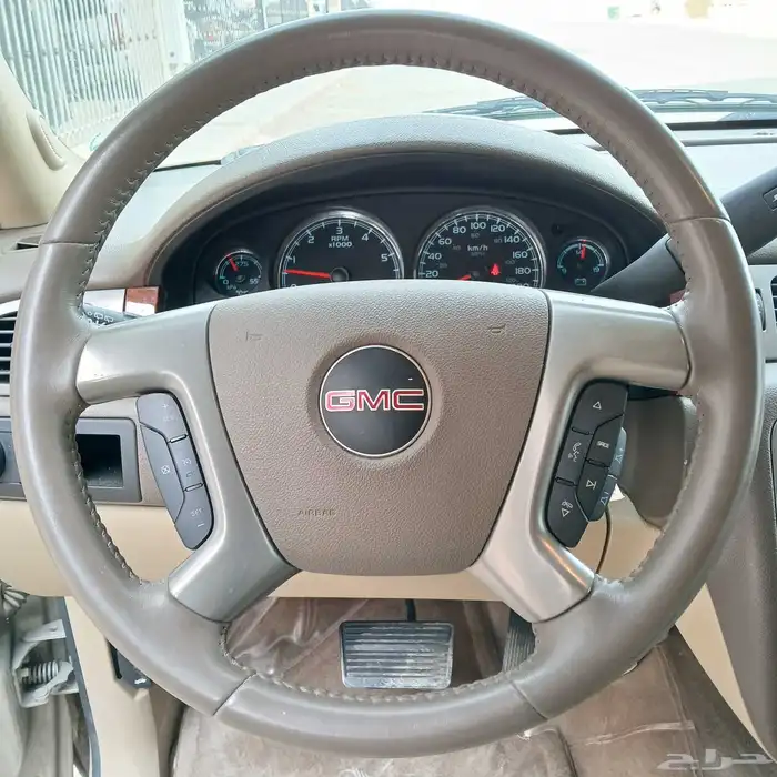 جمس يوكن XL موديل 2013 سعودى - ممشى قليل وكل شئ وكاله 19