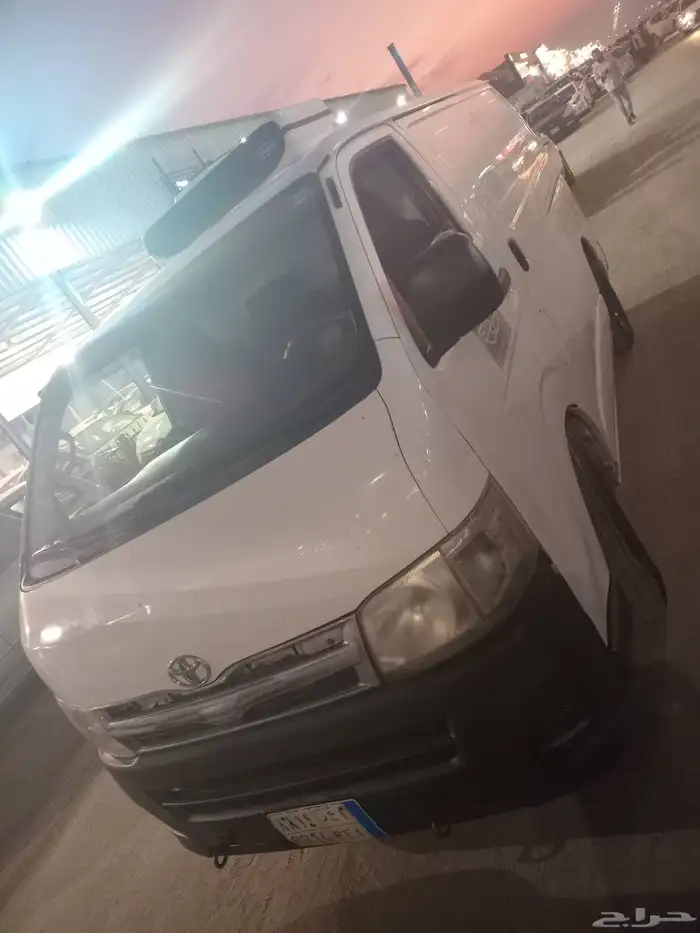 تايوتا هايس ثلاجه 1