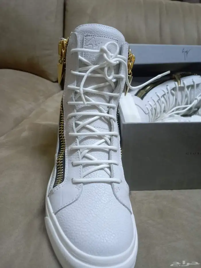 حذاء جديد ايطالي size 40 3