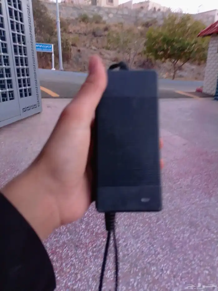 المشتري بياخذ ثنتين بطاريات سكوتر ازرق السعر 250 المشتري 8