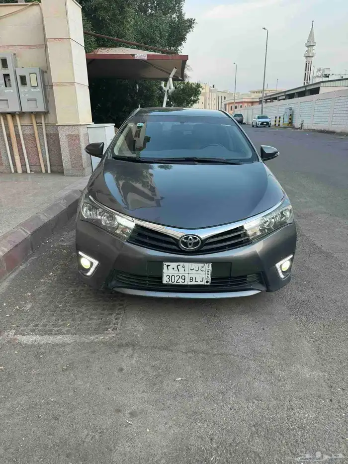 تويوتا كورولا 2015 17