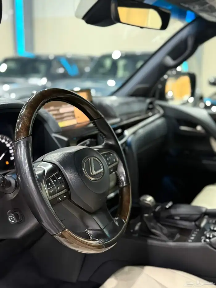 لكزس - 2016 - LX570 - فل كامل 6