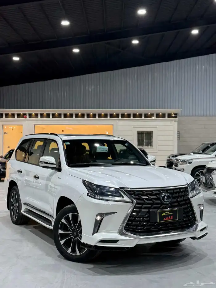 لكزس - 2016 - LX570 - معدل -2021 - بلاك اديشن 1