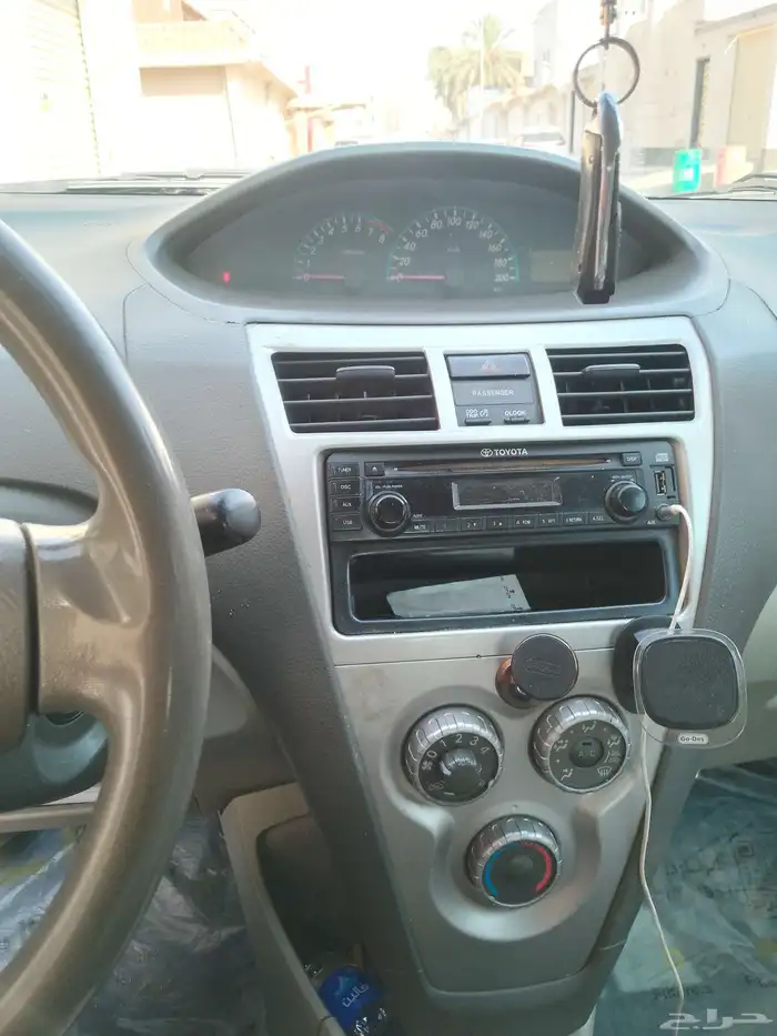 للبيع يارس 2012 ماشيه 256 1