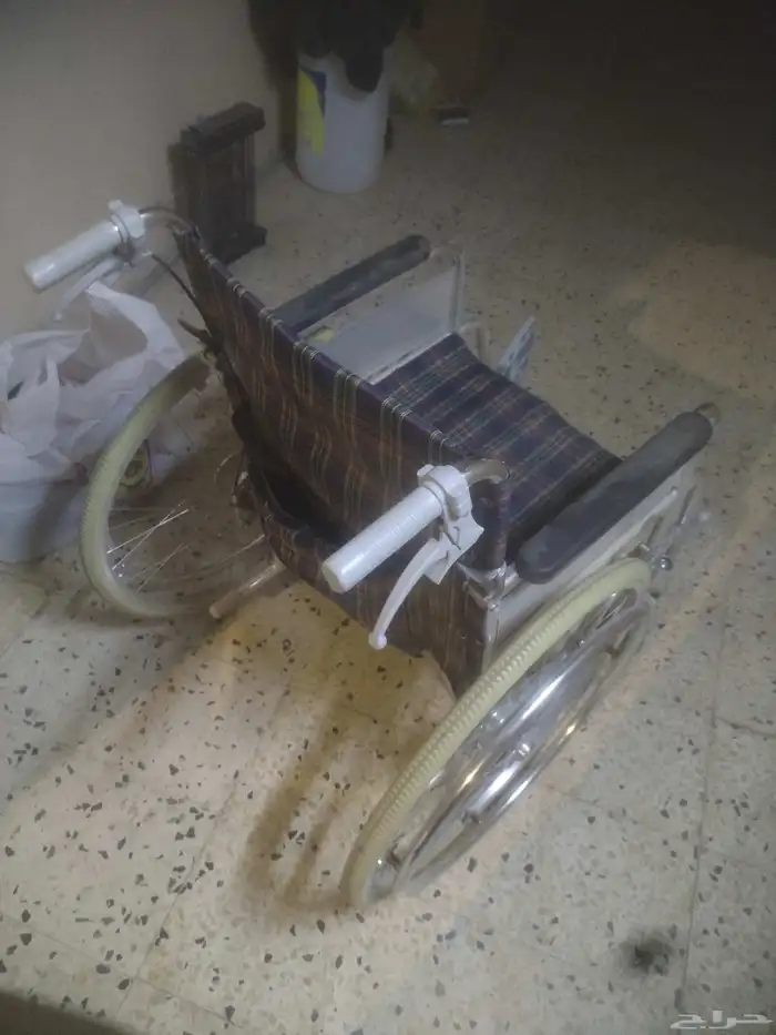 للبيع كرسي متحرك لذوي الاحتياجات الخاصة وكبار السن المنيوم 1