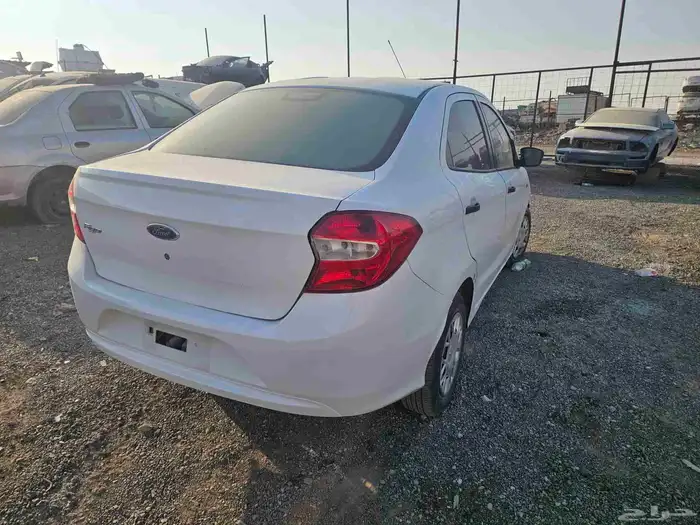 تشليح قطع غيار فورد فيجو مديل 2016 4