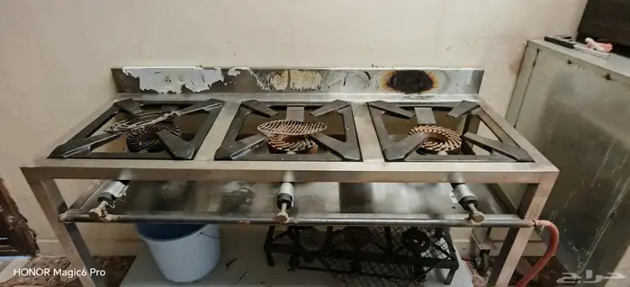 فرن غاز ثلاثة عيون 1