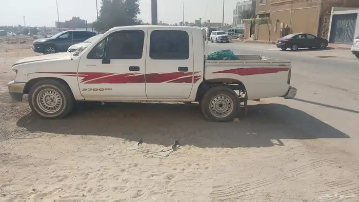 للبيع هايلكس مديل 2003 بدون نقل مع لوحات وبرنت 0