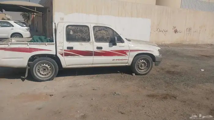 للبيع هايلكس مديل 2003 بدون نقل مع لوحات وبرنت 1