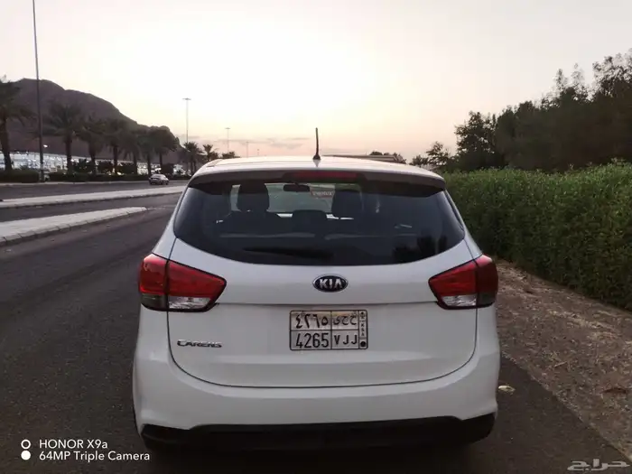 كيا كارينز موديل 2014 14