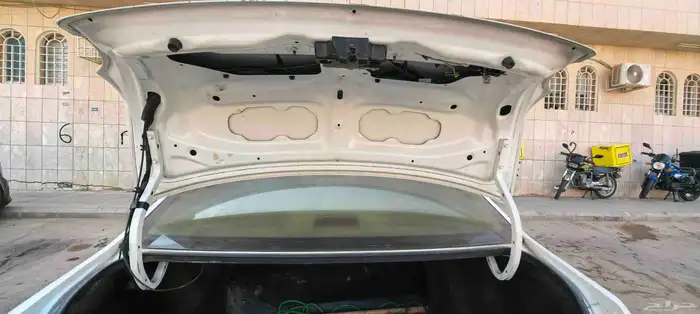 للبيع تويوتا يارس 2012 ابيض قير اوتوماتيك اللون ابيض 3