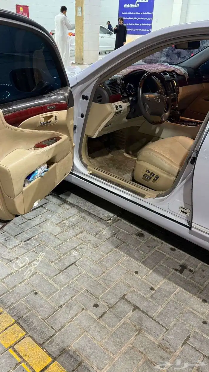 لكزس LS460 للبيع 20