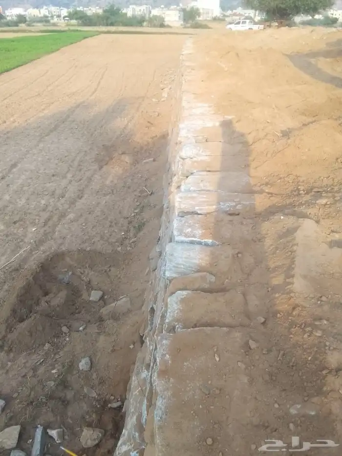 بكلين لبنيان الحجر وقص الاراضي 2