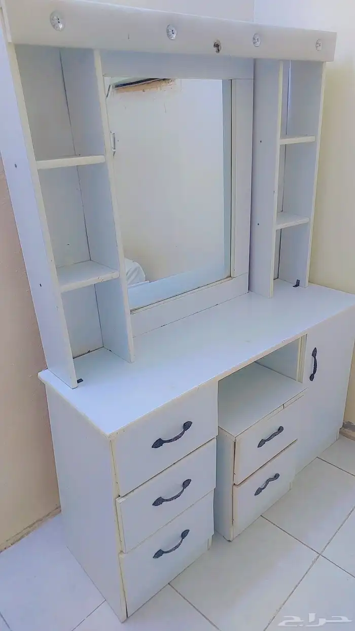 غرفه نوم و مكيف نظيف وسطوانه غازو ثلاجه شبه جديد وقلايه هواي 6