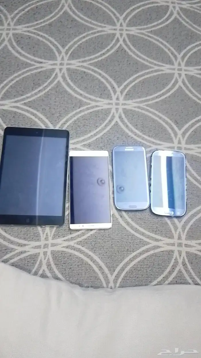 ايباد الجيل الثالث وثالث جولات اليبد ما يشتغللل 0