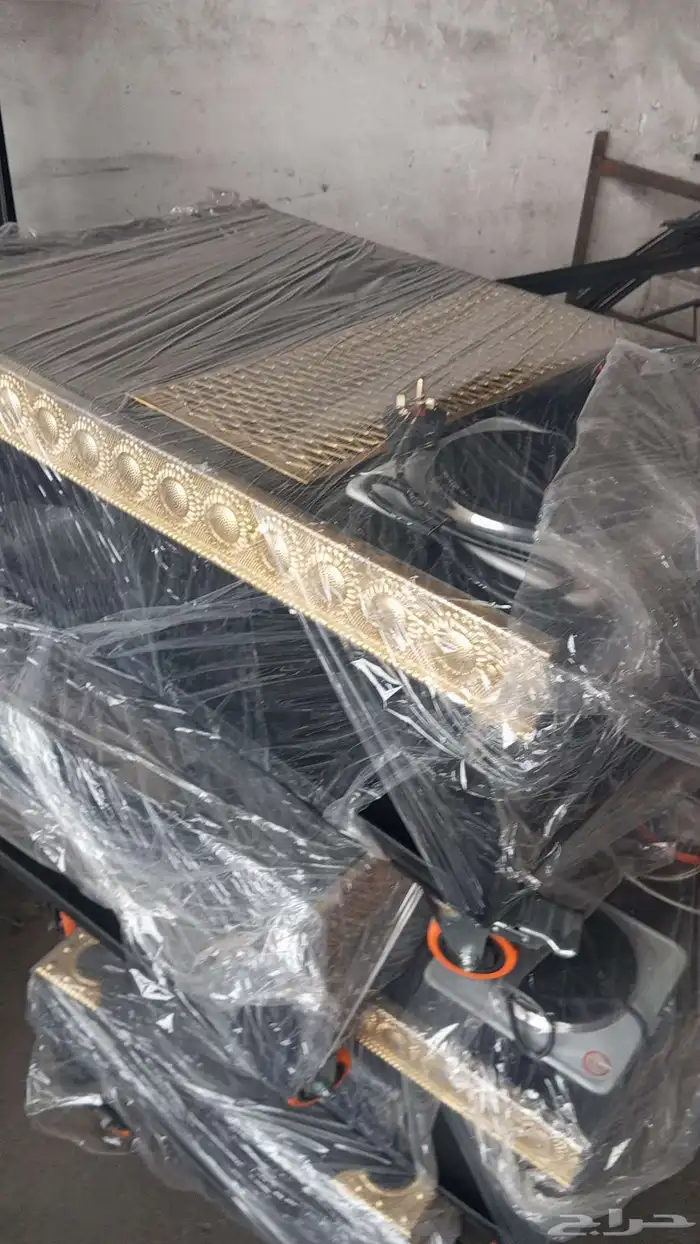 مناقل شوي ومشبات جميع الأحجام 1