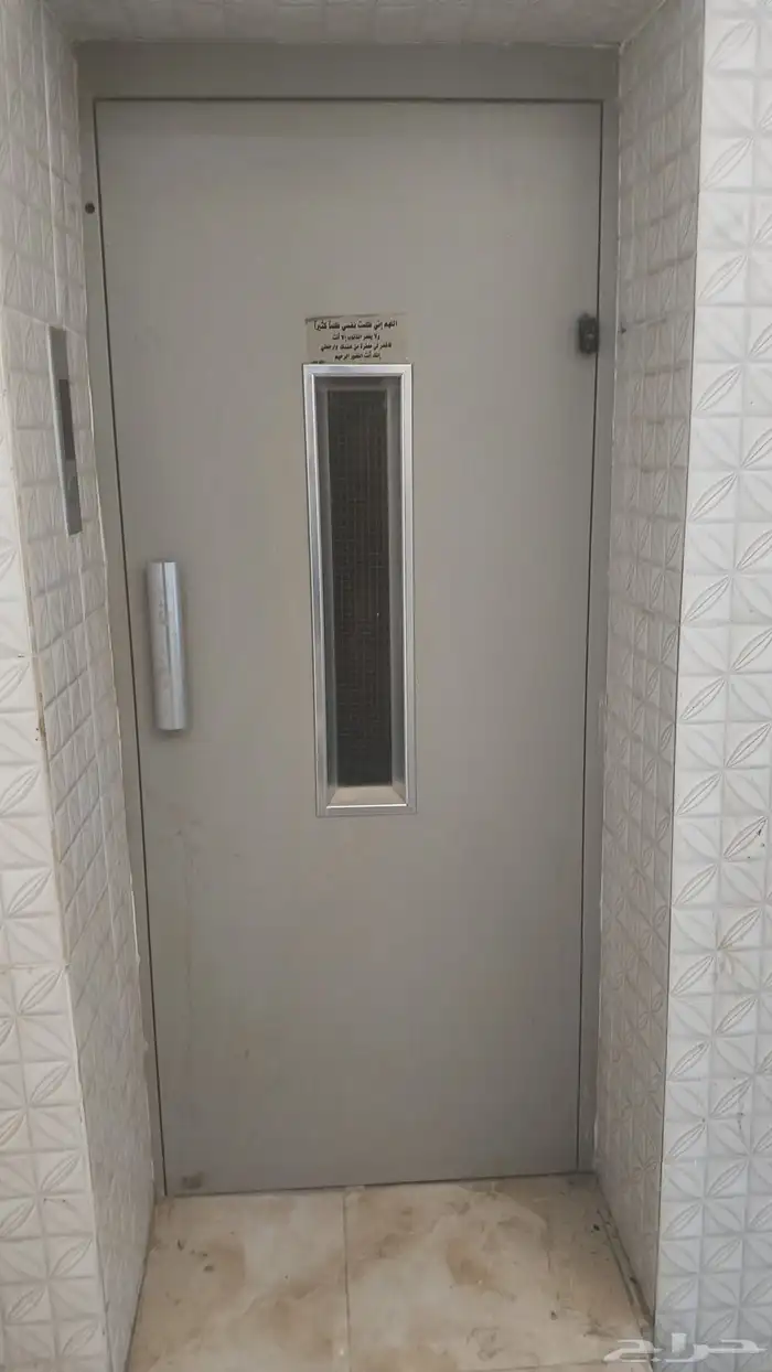 مصعد مستخدم نص اتمتك 3وقفات للبيع 7