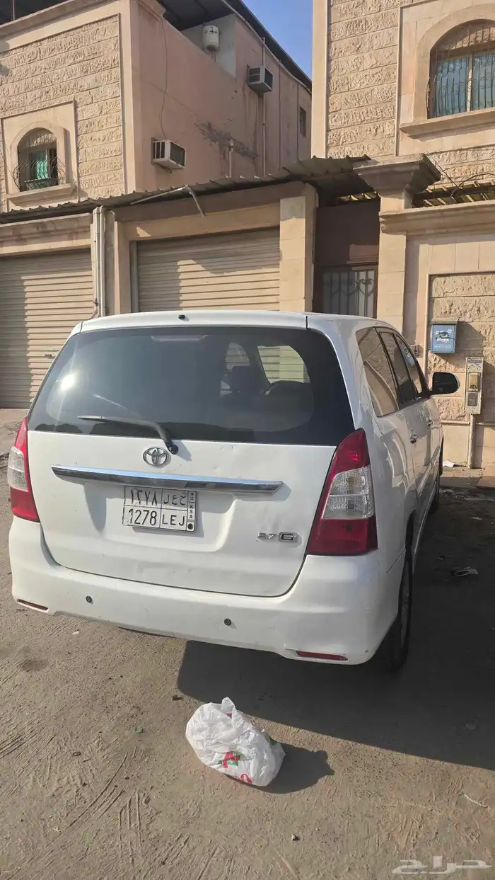 تايوتا انوفا فاغن 2014 13