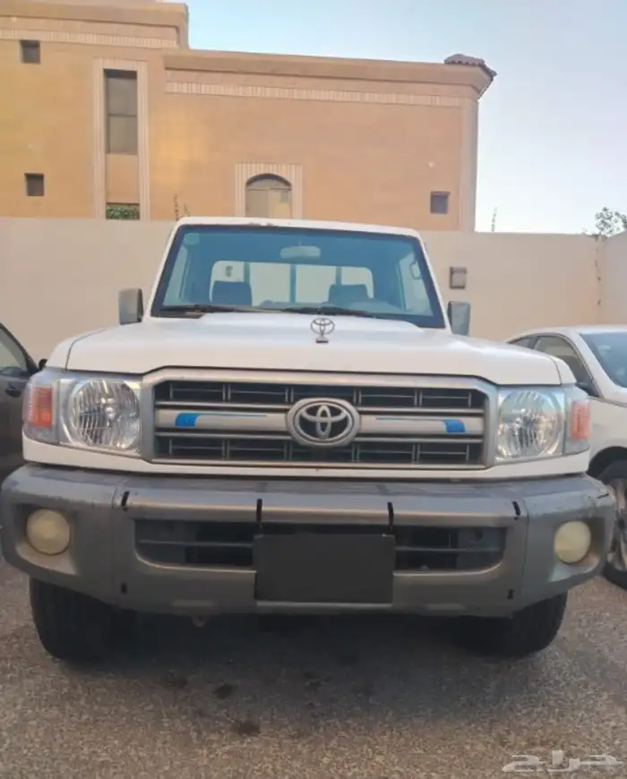 جيب تايوتا شاص موديل 2010 0