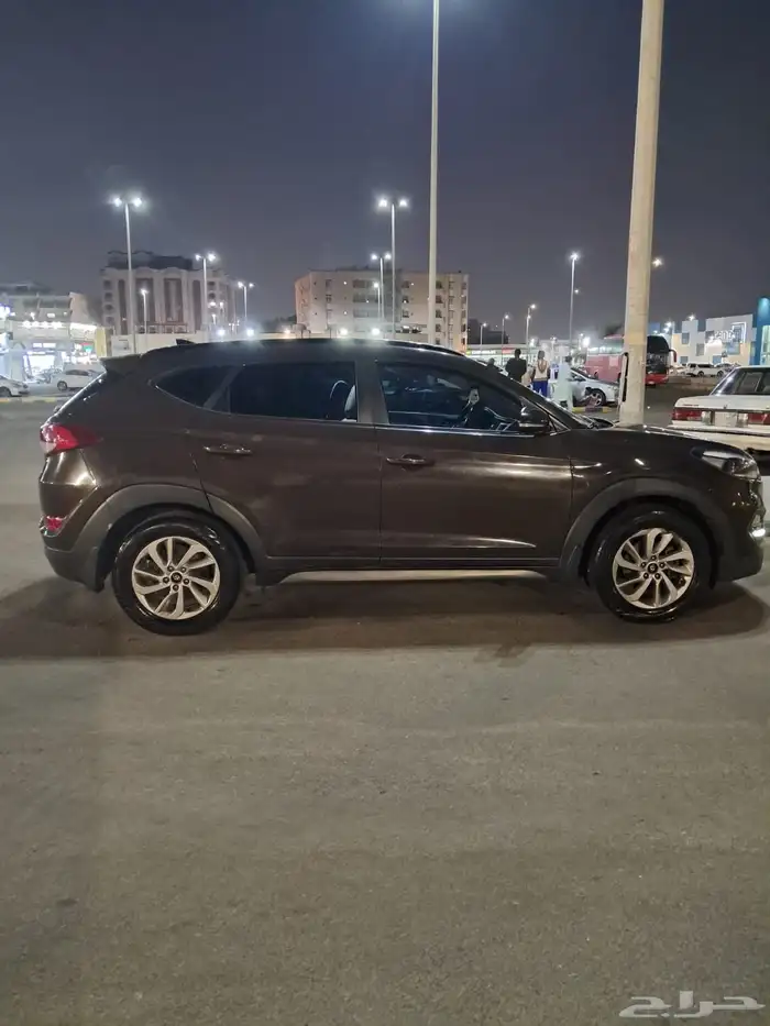 هيونداي توسان 2017 فل كامل   للبيع الممشى  395 ألف قابل 3