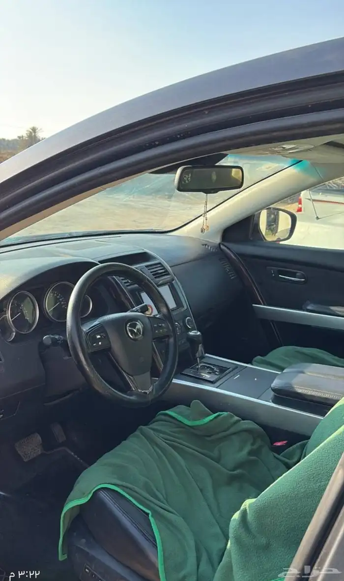 جيب مازدا سي إكس 9 الموديل 2015 1