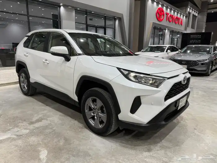 تويوتا راف فور 2024 2
