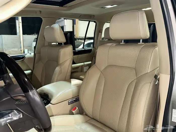جيب لكزس 2019 LX570 سعودي 8